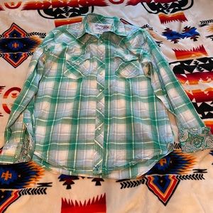 Wrangler button up